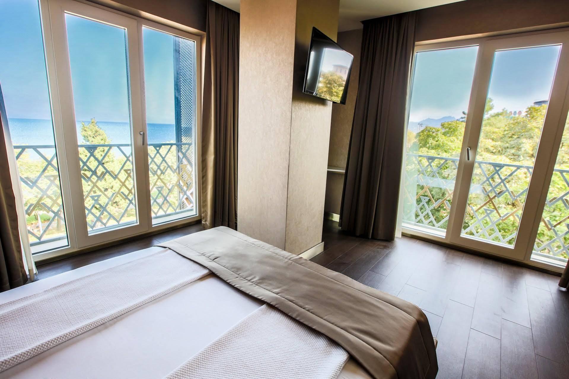 The Wyspy Hotel Орду Екстер'єр фото